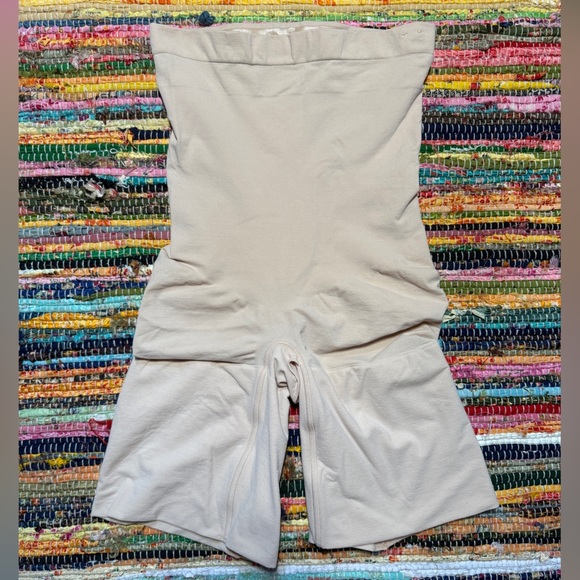 Spanx High-Waisted Mid-Thigh Shaper Shorts – Size XL - Picture 1 of 5